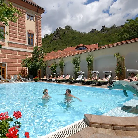 Schoenthal Vila